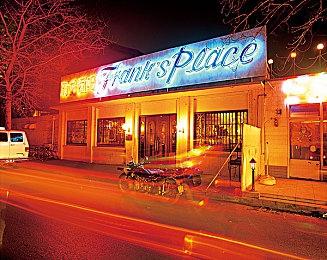 好莱坞明星金·卡戴珊主题手游将于4月8日关服